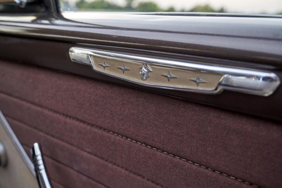 Детали интерьера Mercury Eight Club Coupe (M-72B) 1950 года  (фото 7 из 23)